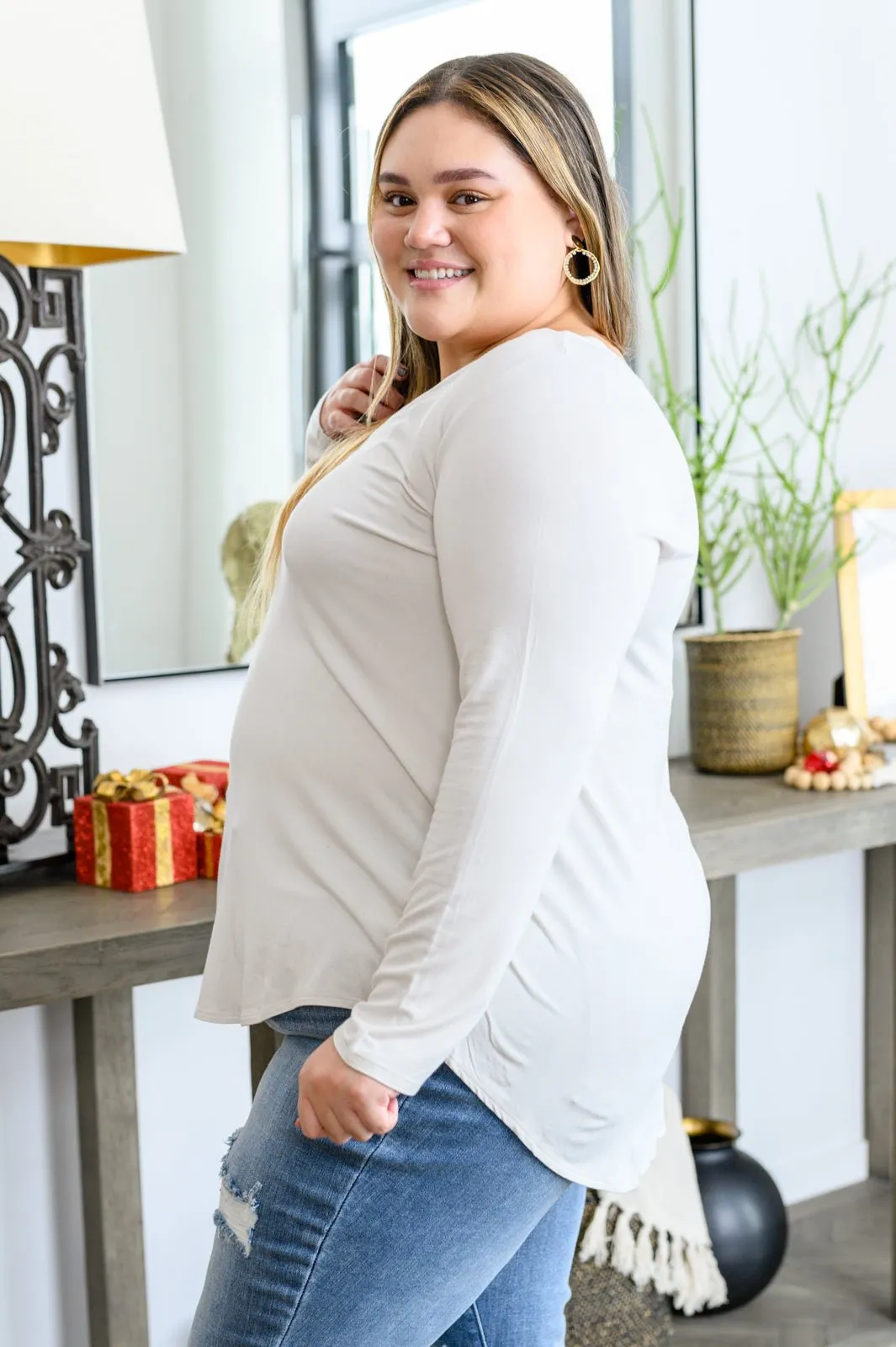 Basics Are Best Long Sleeve V-Neck Top in Bone (Online Exclusive)