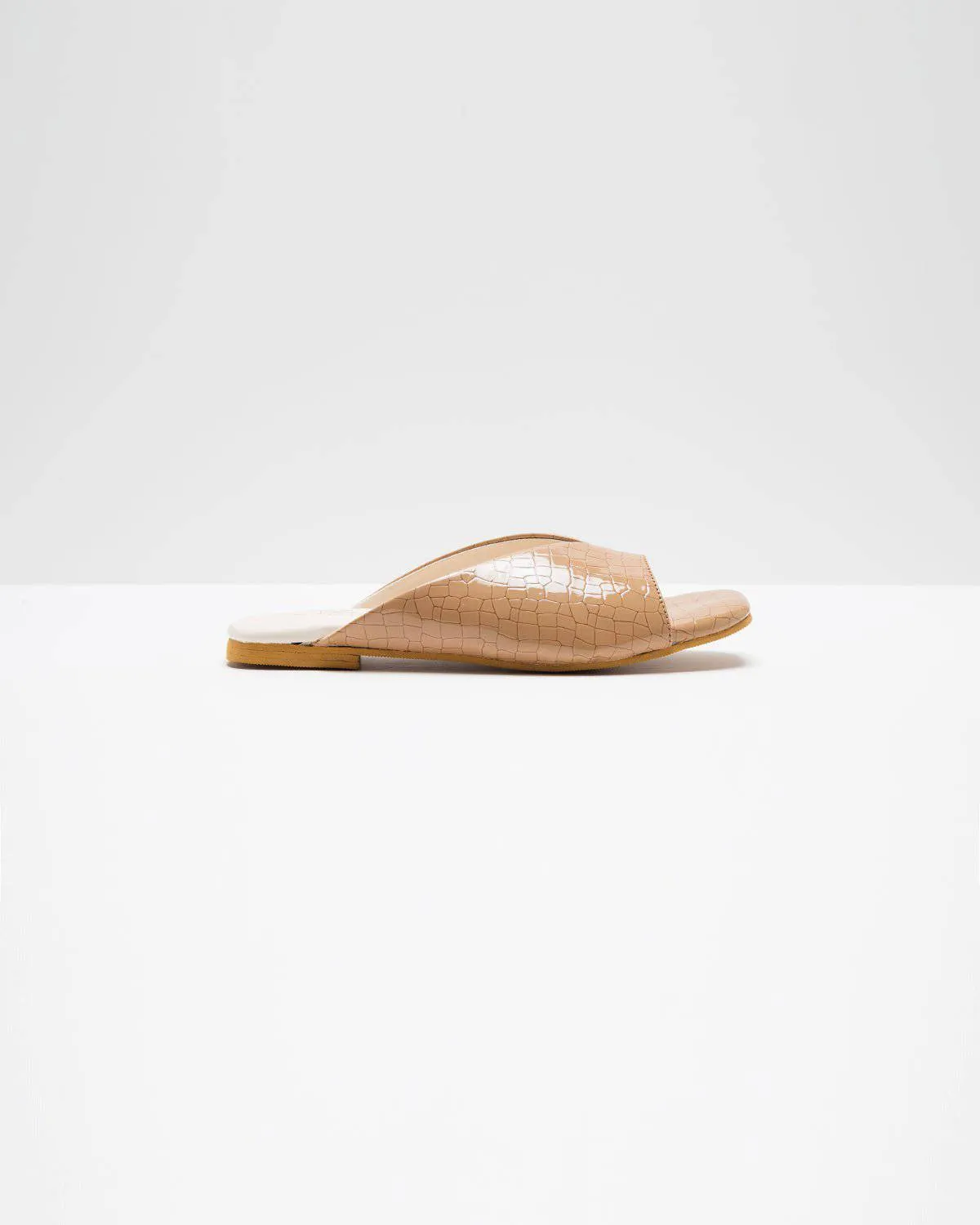 Ergo Croc Leather Pattern Beige Flats
