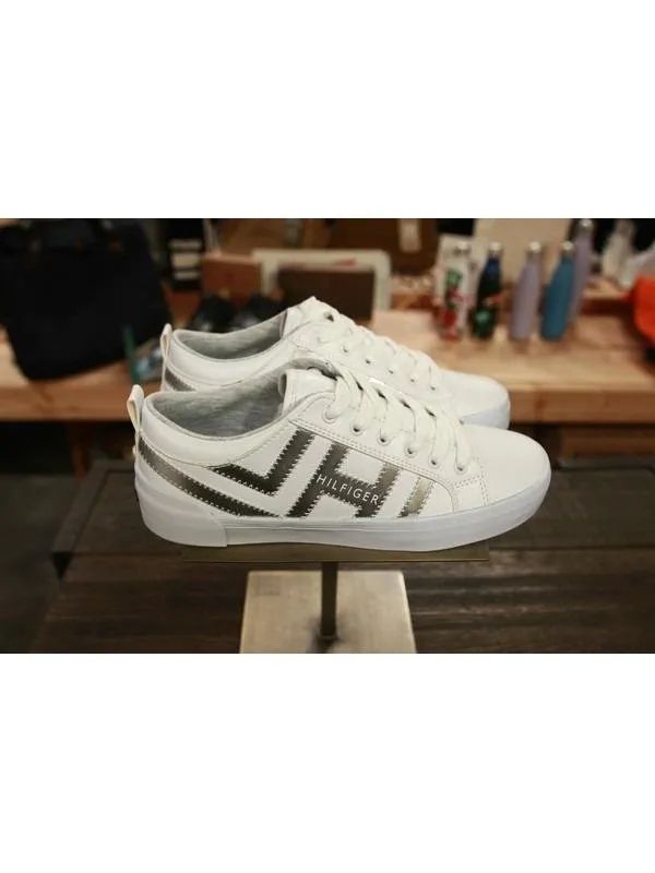 Tommy Hilfiger Women' Pema Sneakers White